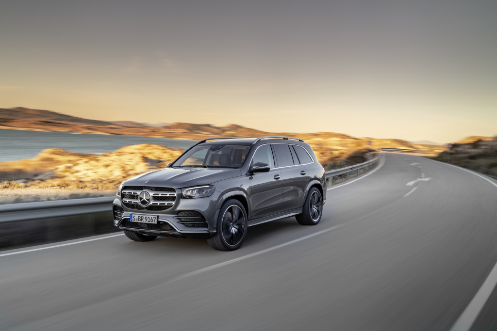 休旅車的 S-Class  Mercedes-Benz GLS 450 4MATIC 豪華七人座休旅上市