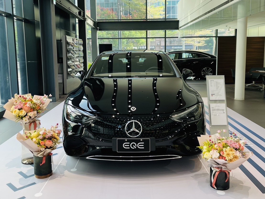 MERCEDES-EQ 全新純電車系 EQE / EQS 展間賞車活動