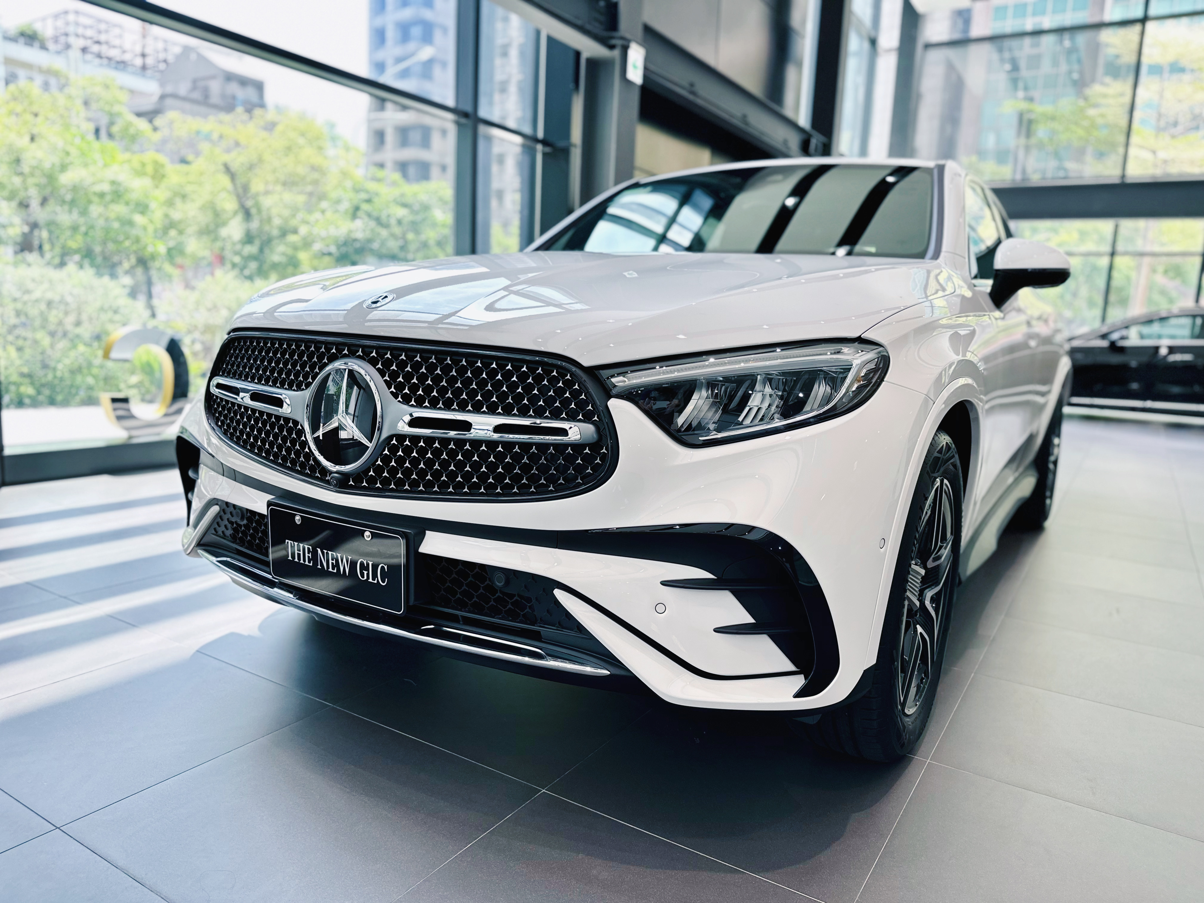 全能跑旅勁化登場 | The new GLC Coupé 展間賞車活動