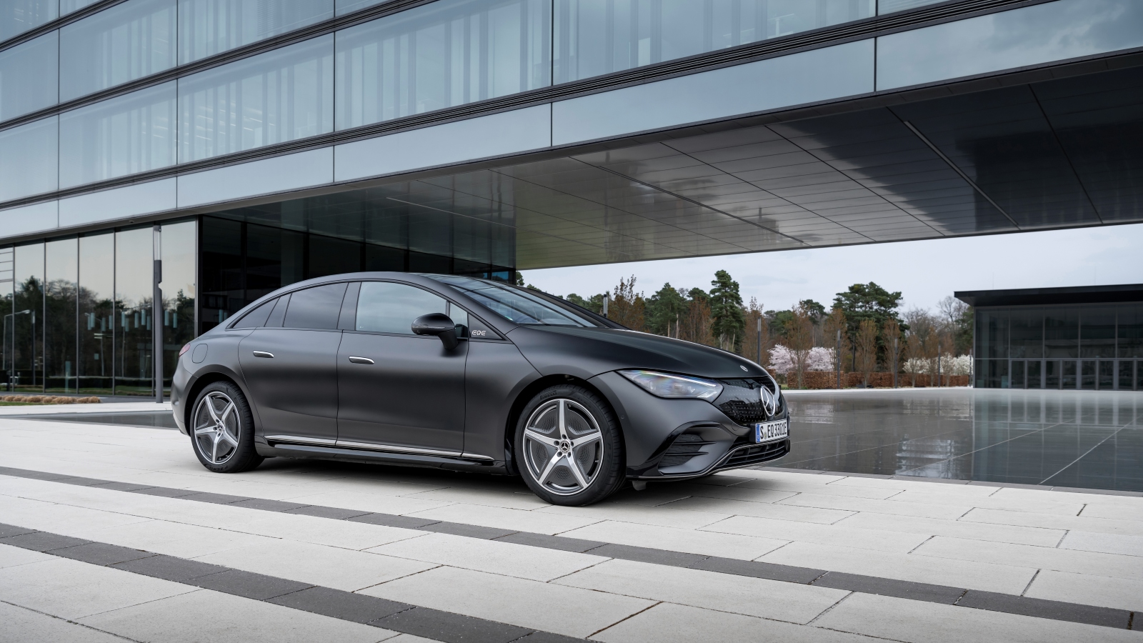 全新純電中型房車 Mercedes-Benz EQE 350+ 強勁登場
