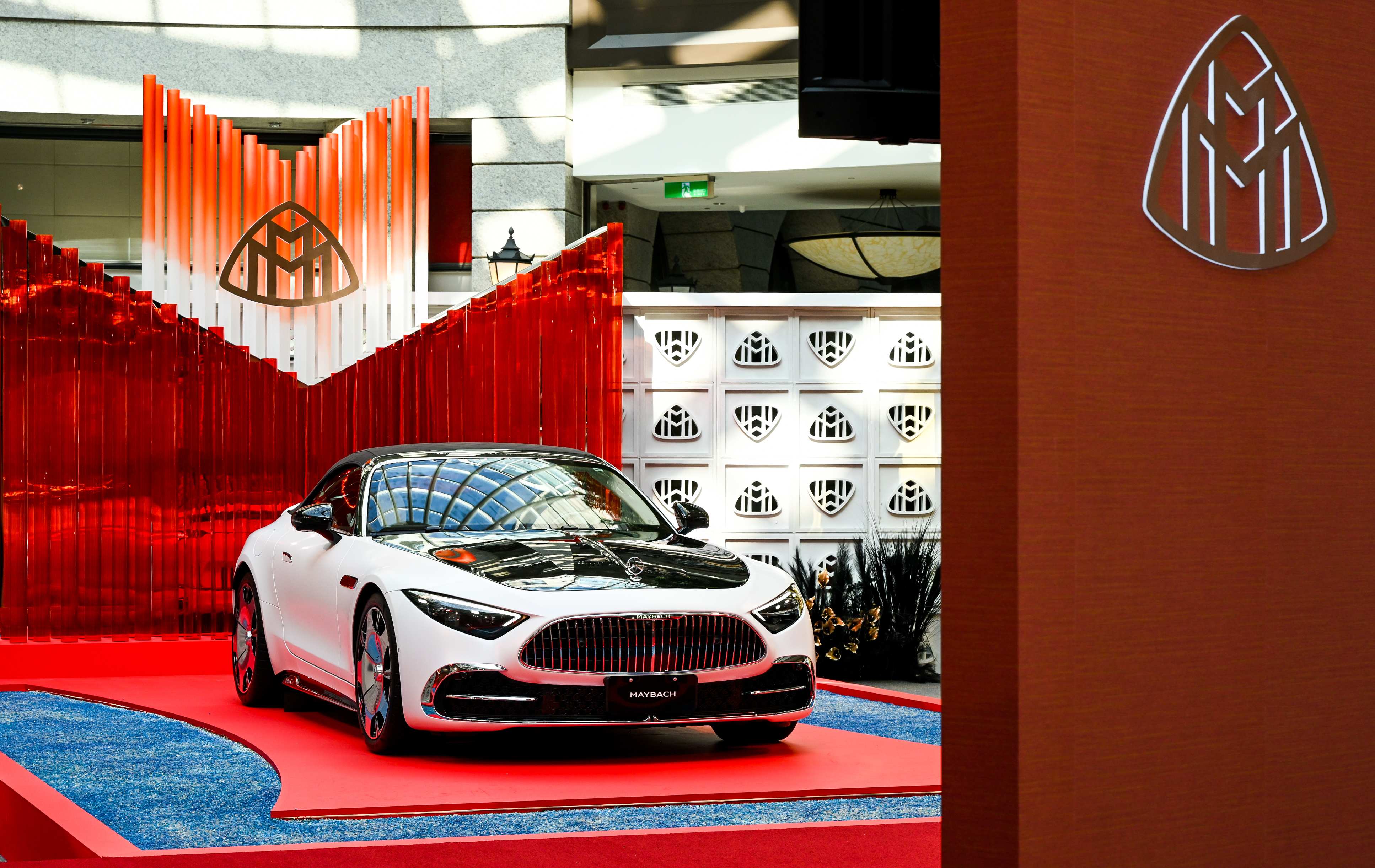 敞篷即紅毯：Mercedes-Maybach SL 680 Monogram Series 絕美亮相！