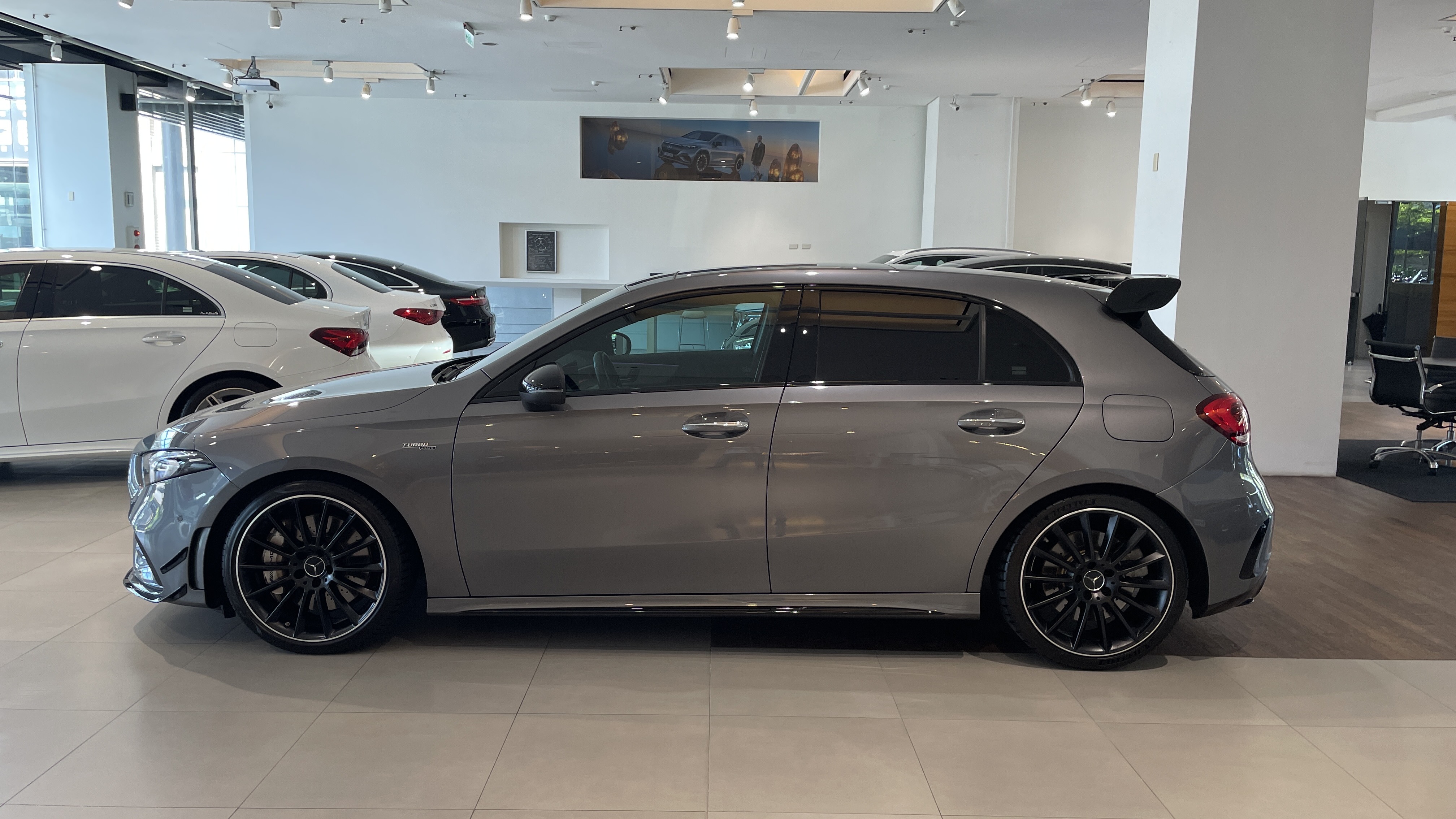 M-AMG A35 4M