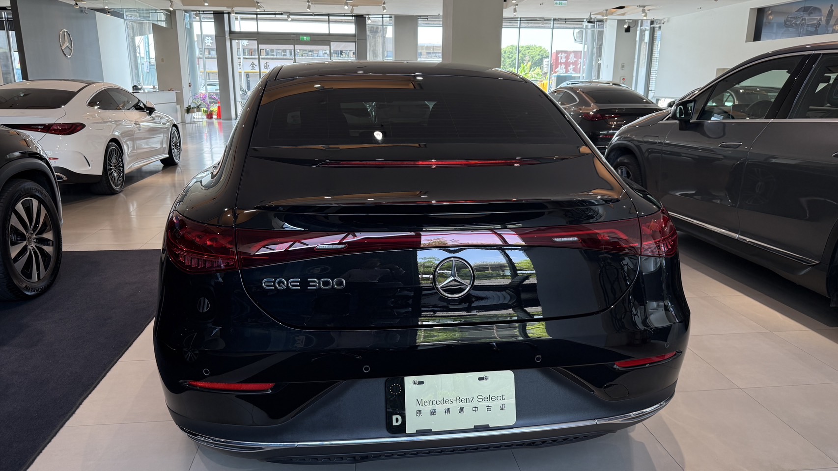 EQE300