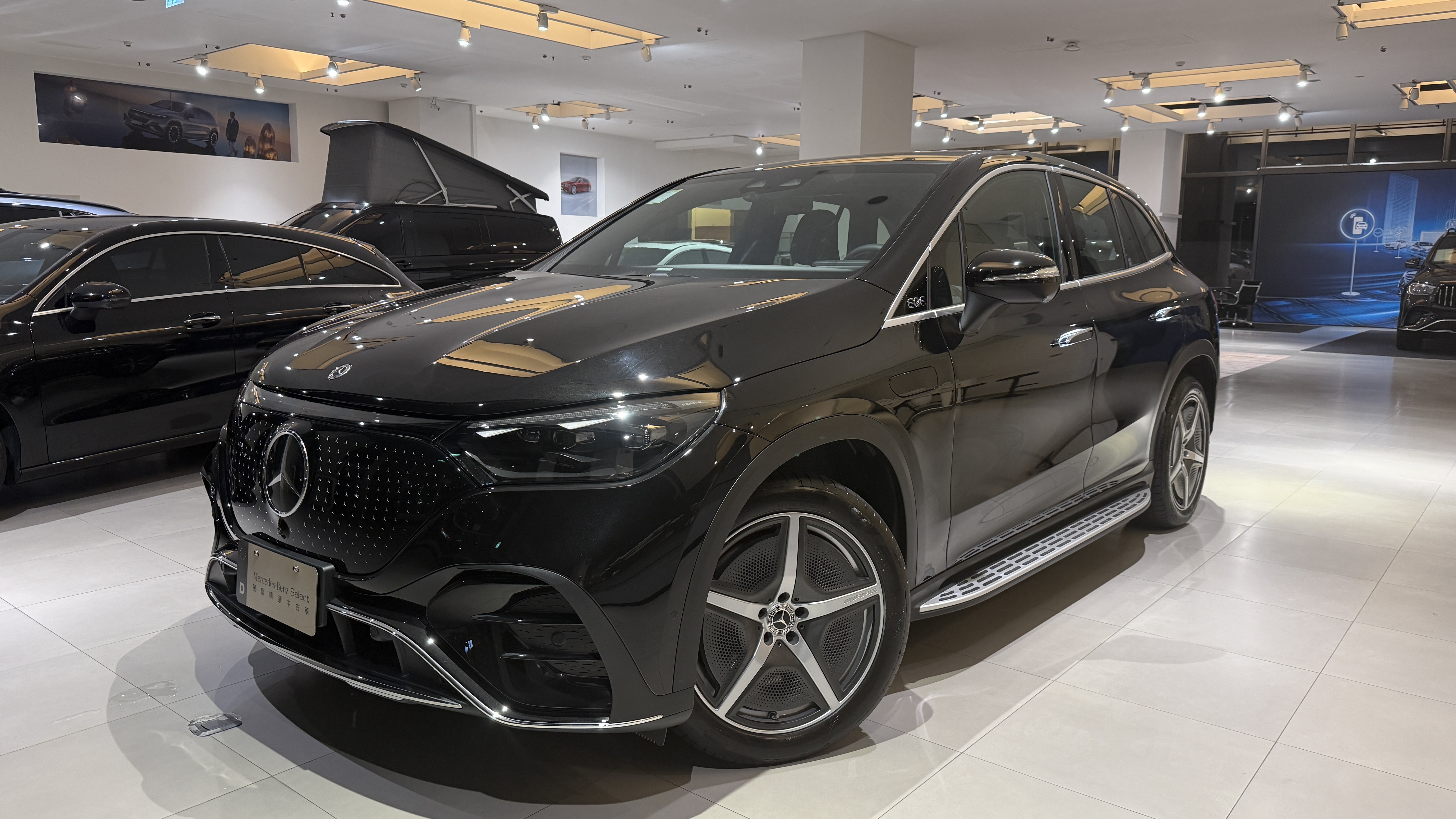 EQE350 4M SUV