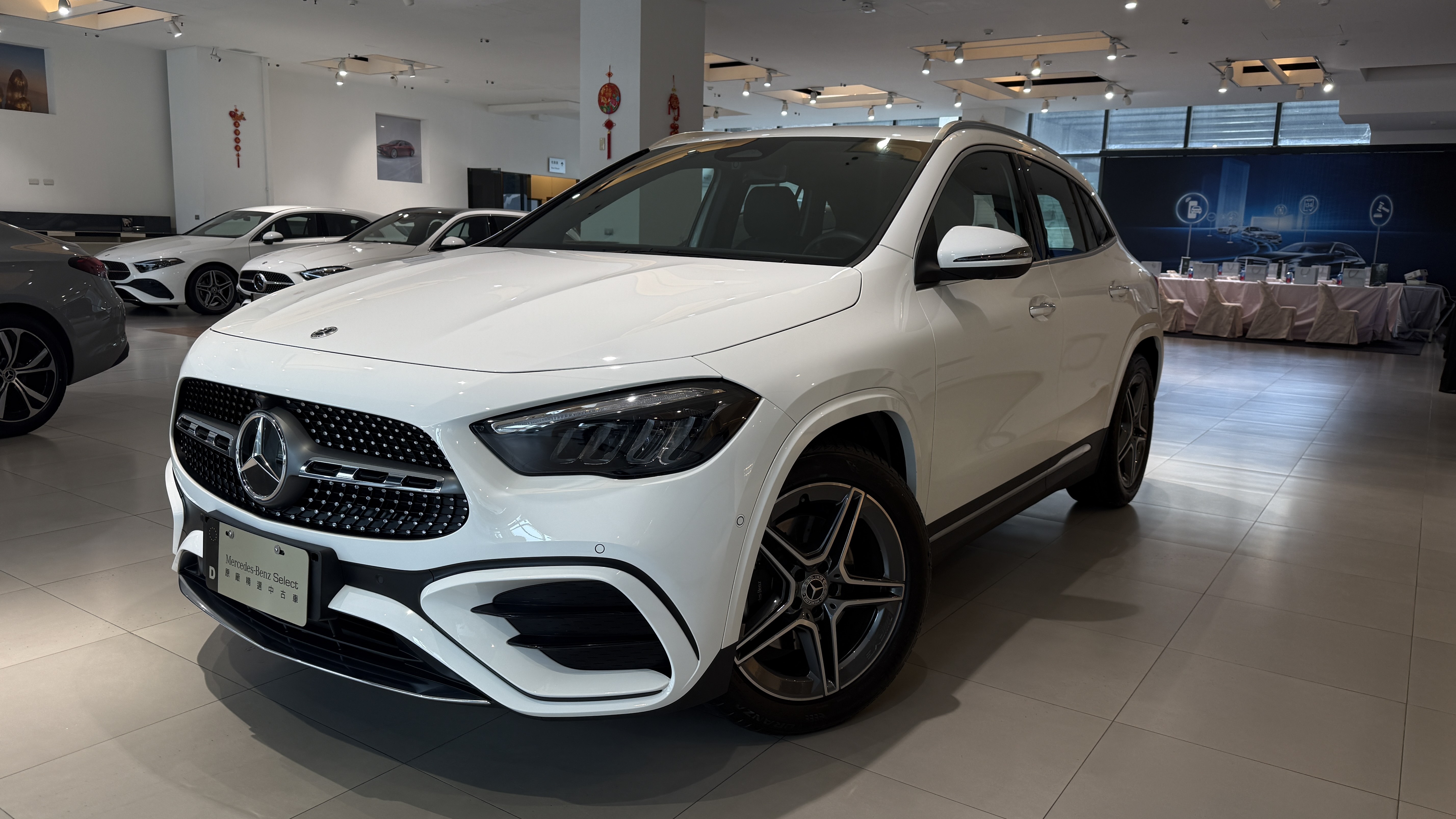 Mercedes-Benz GLA 200