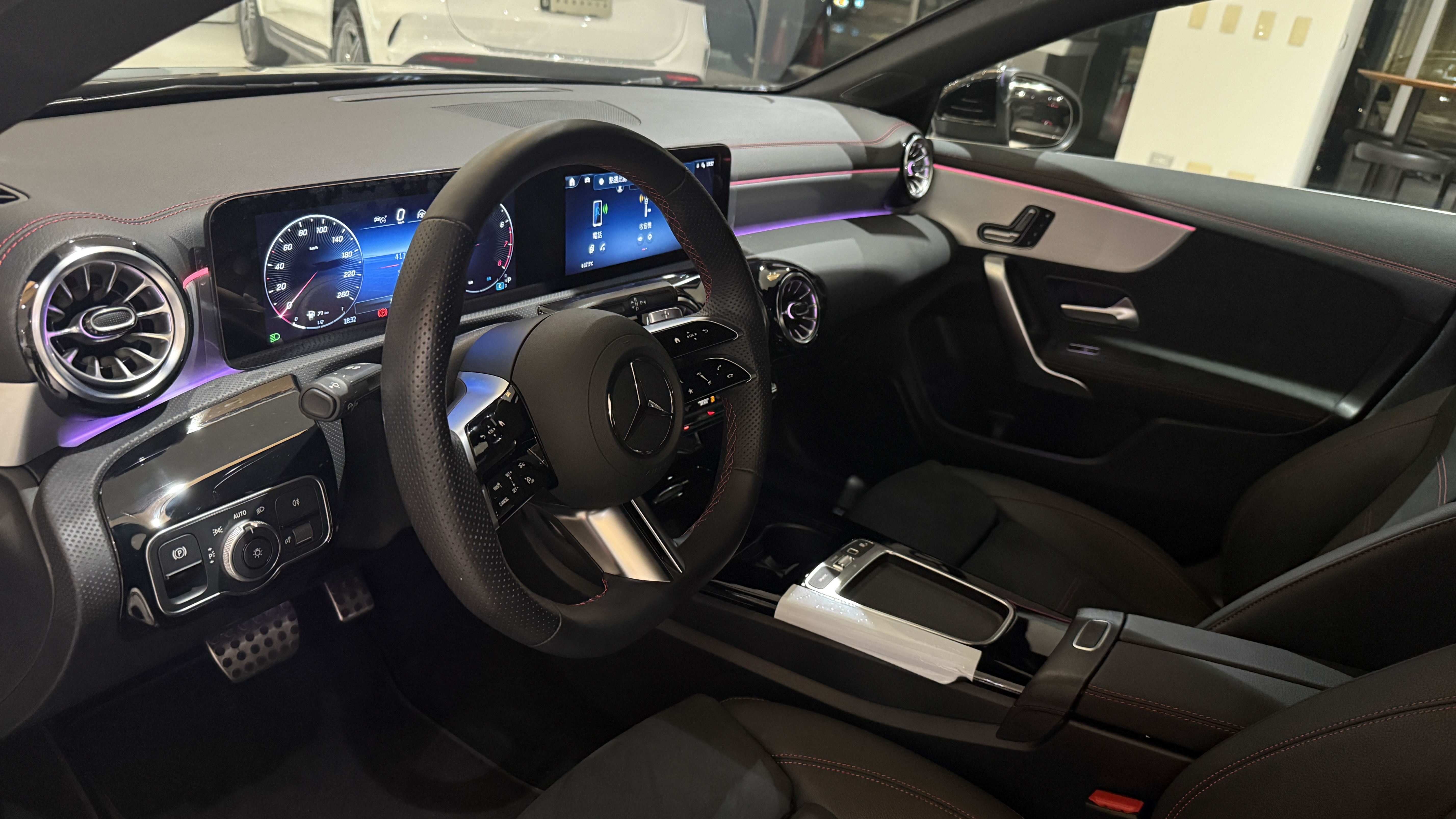 Mercedes-Benz CLA 200